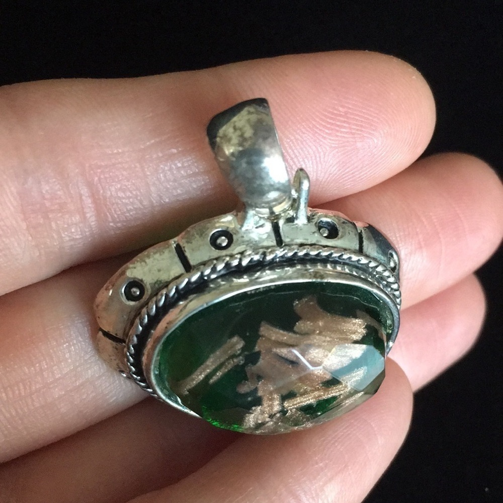 VINTAGE BEST Green Stone Necklace Pendant - Picture 2 of 7